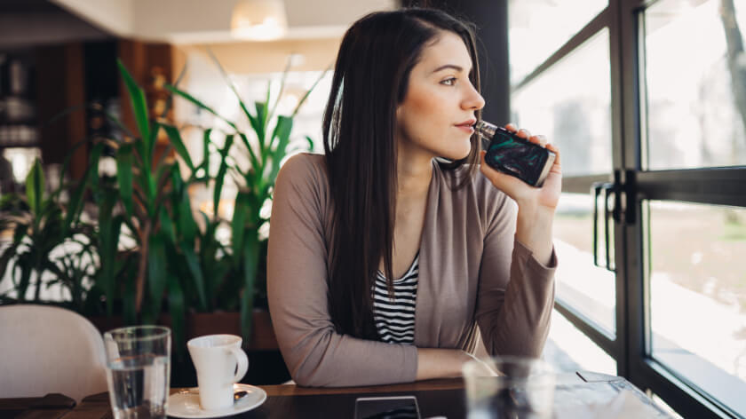 woman-vaping.jpg